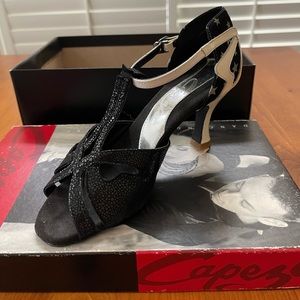 Stunning Capezio dance shoes. Size 6.5 EUC